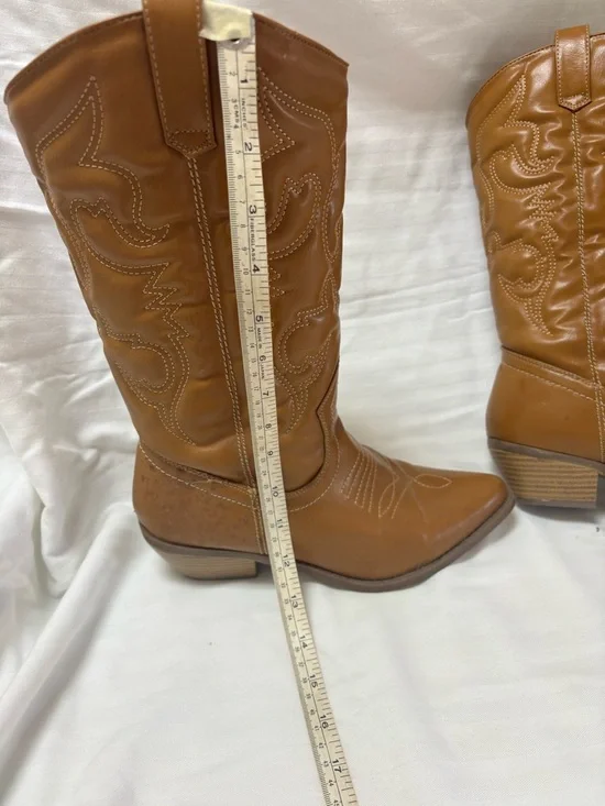 Tan Western Knee-High Boots - Picture 5 of 6